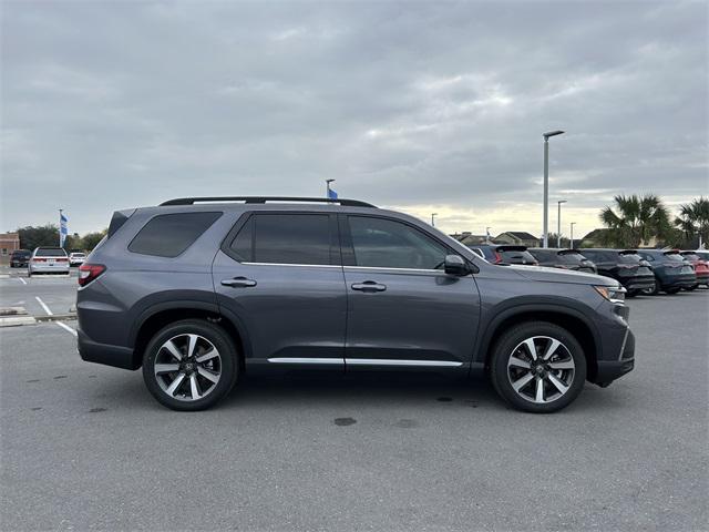 new 2025 Honda Pilot car, priced at $50,995