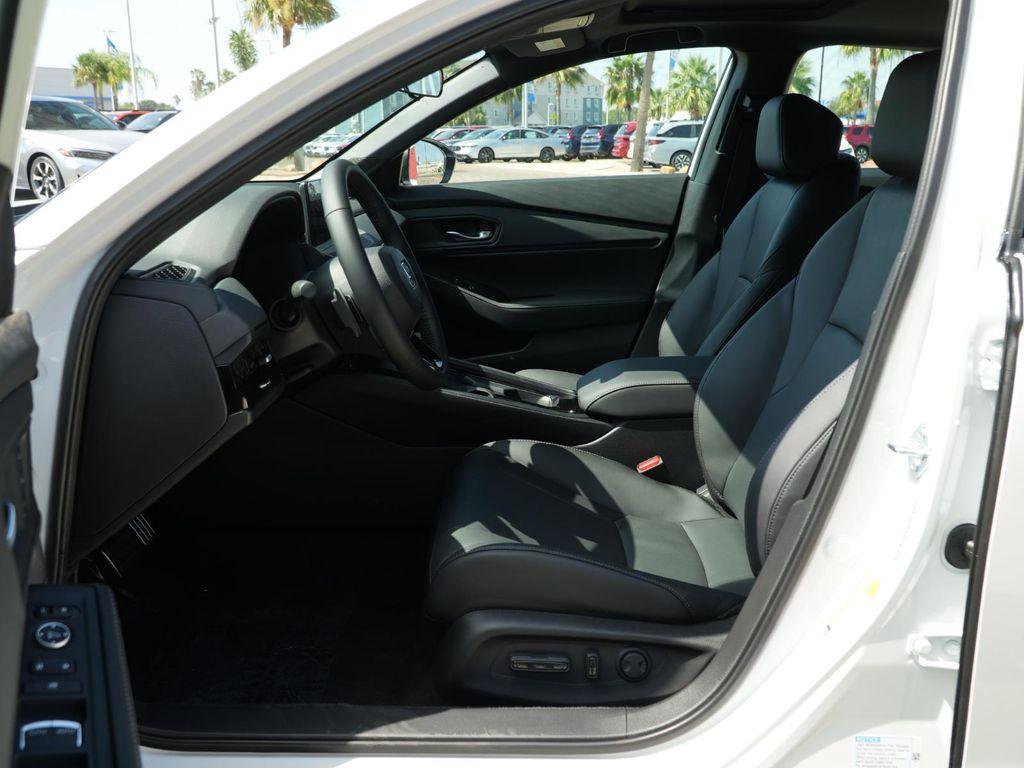 new 2025 Honda Accord Hybrid car, priced at $35,544