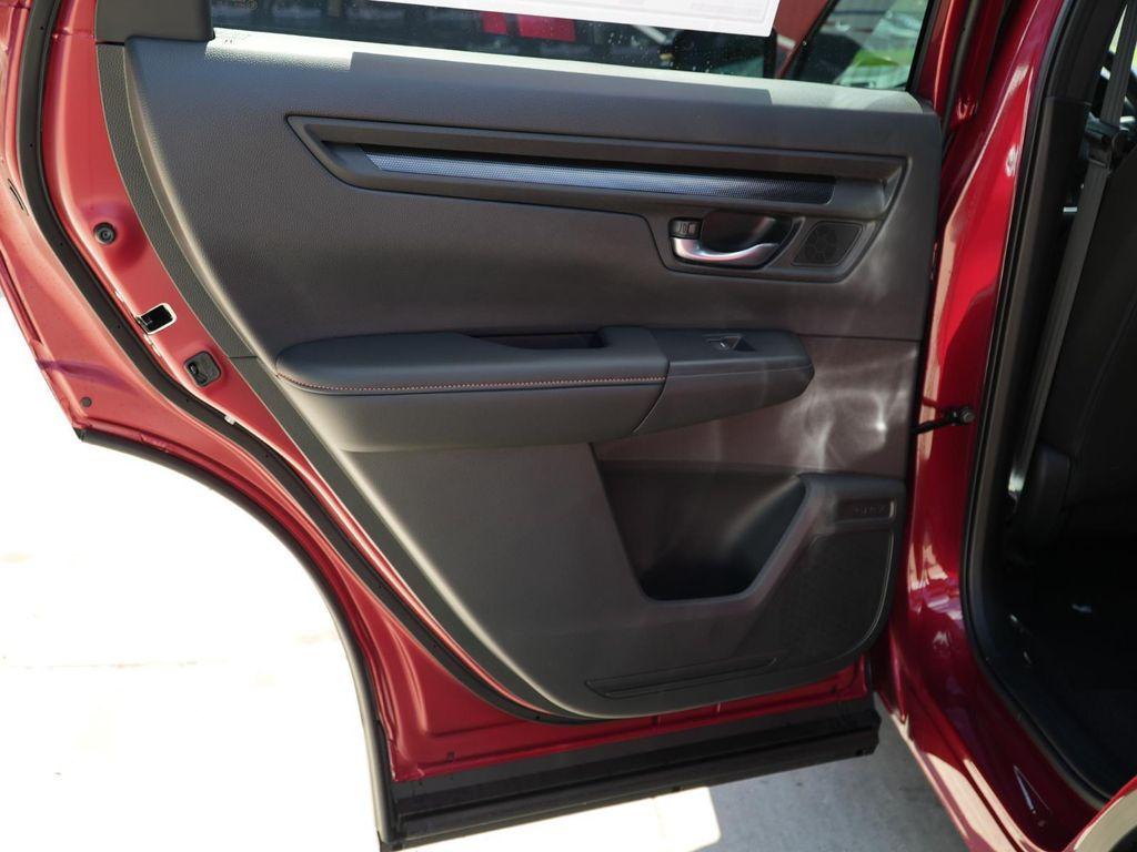new 2026 Honda CR-V Hybrid car, priced at $39,077