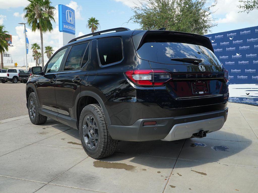new 2025 Honda Pilot car, priced at $49,320