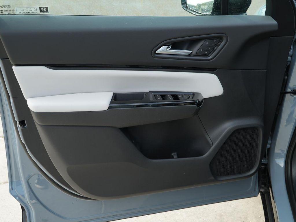 new 2026 Honda Prologue car, priced at $59,850