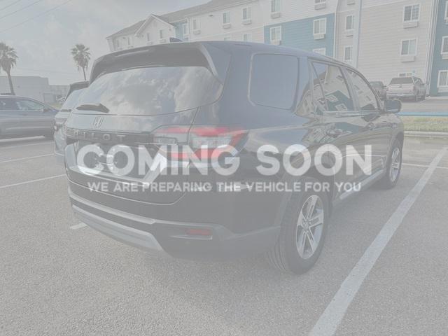 used 2025 Honda Pilot car, priced at $45,088