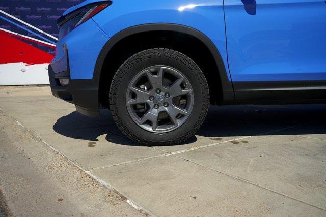 new 2025 Honda Passport car, priced at $46,905