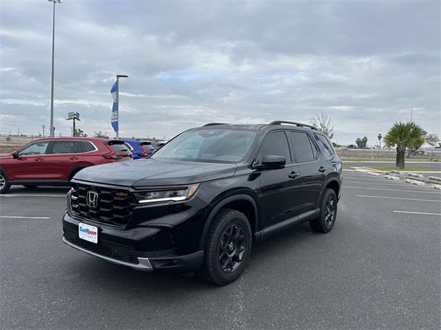 new 2025 Honda Pilot car, priced at $51,580