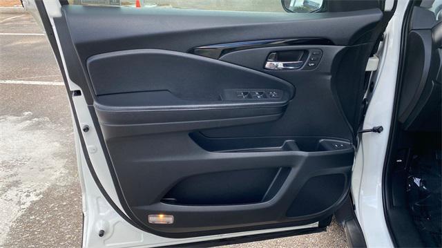 used 2018 Honda Pilot car