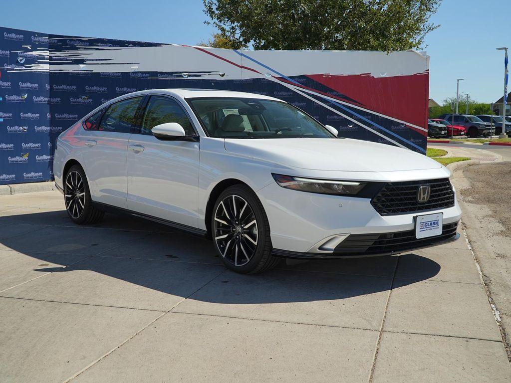 new 2025 Honda Accord Hybrid car, priced at $39,312