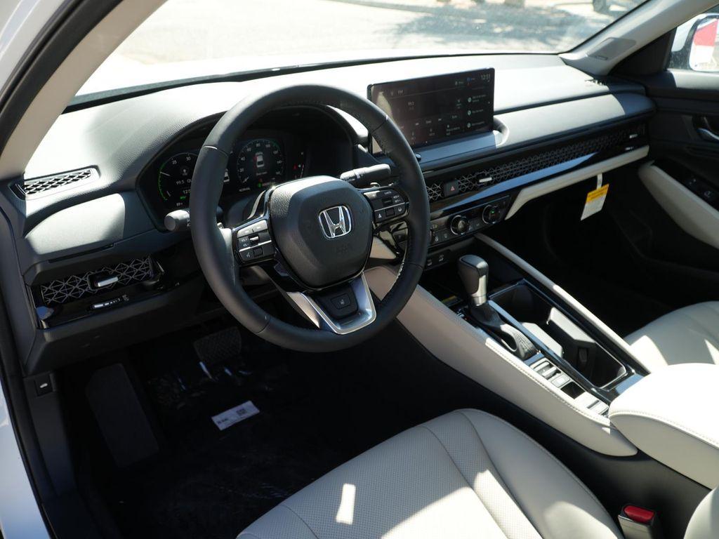 new 2025 Honda Accord Hybrid car, priced at $39,312