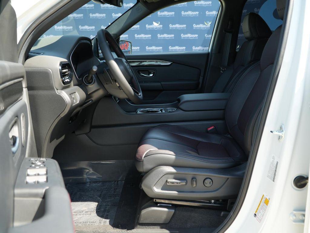 new 2025 Honda Pilot car, priced at $56,530