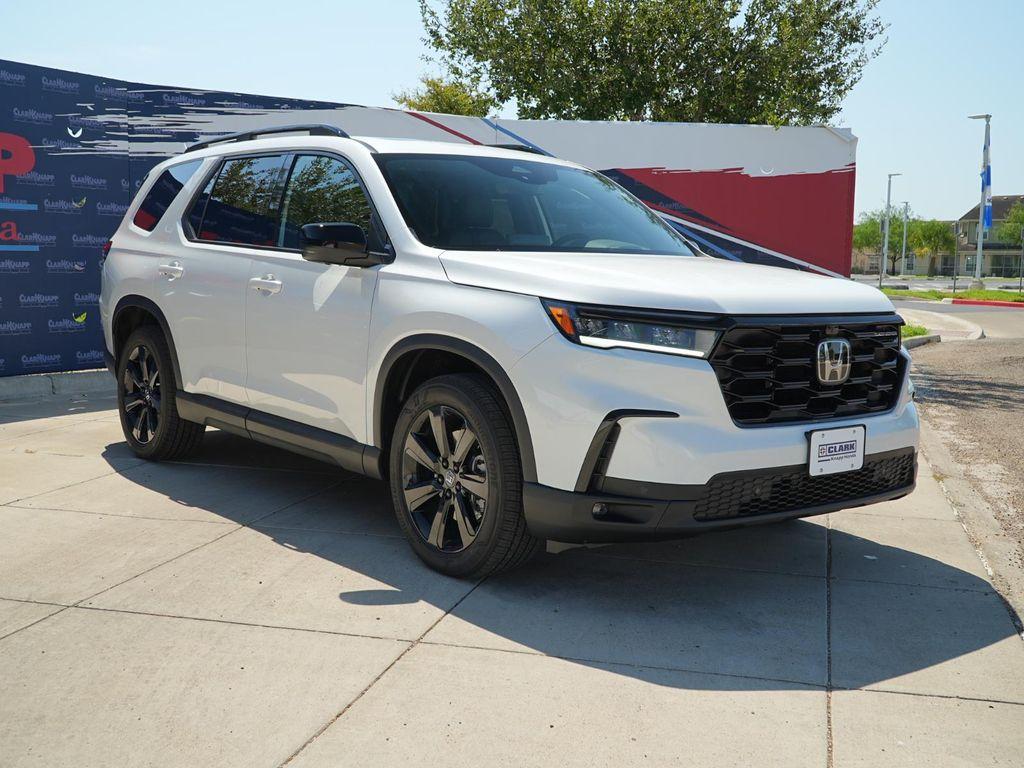 new 2025 Honda Pilot car, priced at $56,530