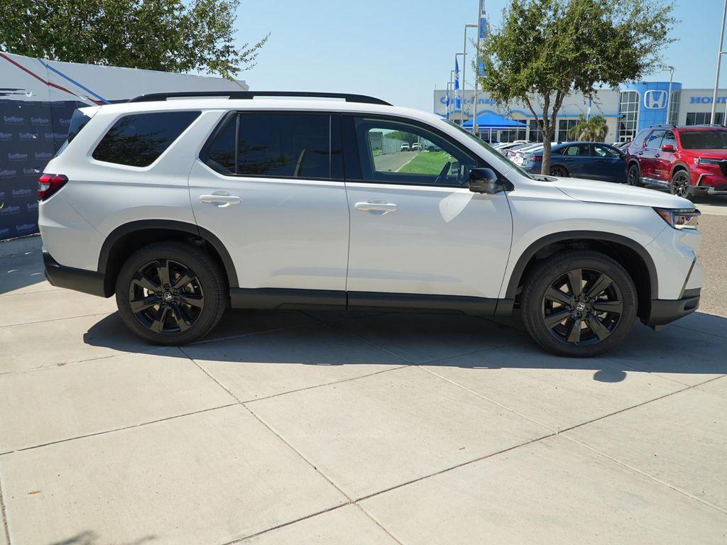 new 2025 Honda Pilot car, priced at $56,530