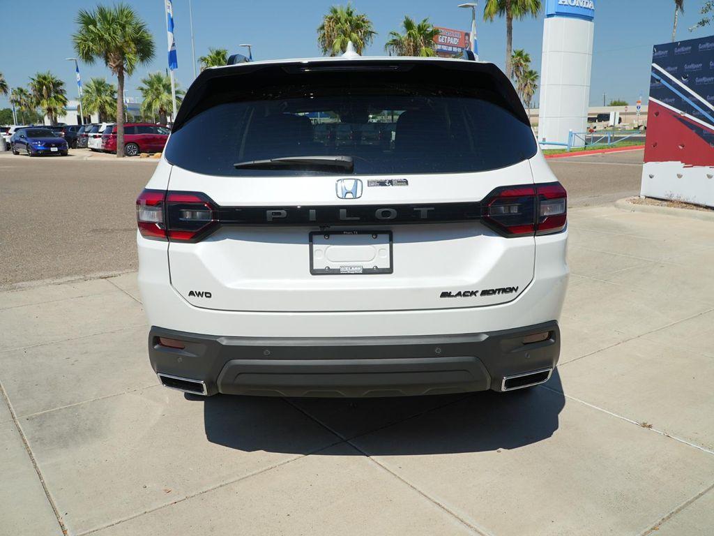 new 2025 Honda Pilot car, priced at $56,530