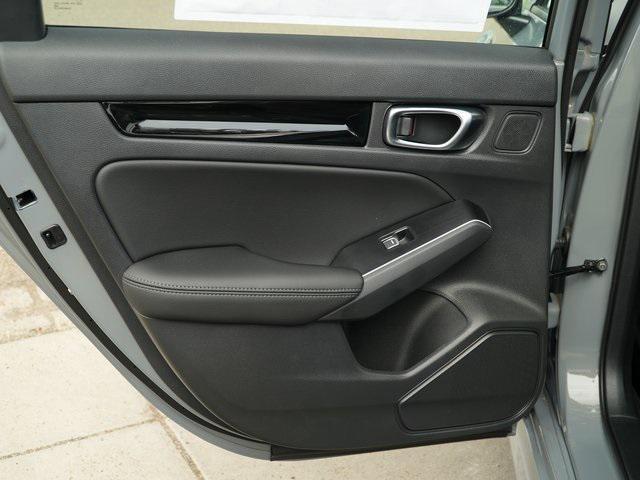 new 2025 Honda Civic Hybrid car, priced at $33,555