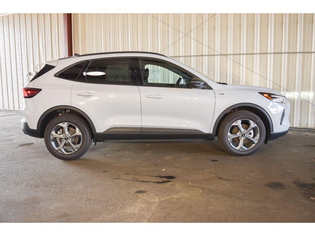 new 2025 Ford Escape car, priced at $31,600
