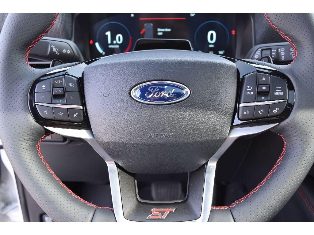 new 2025 Ford Explorer car