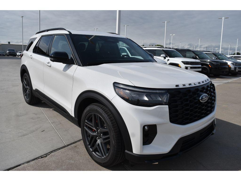 new 2025 Ford Explorer car