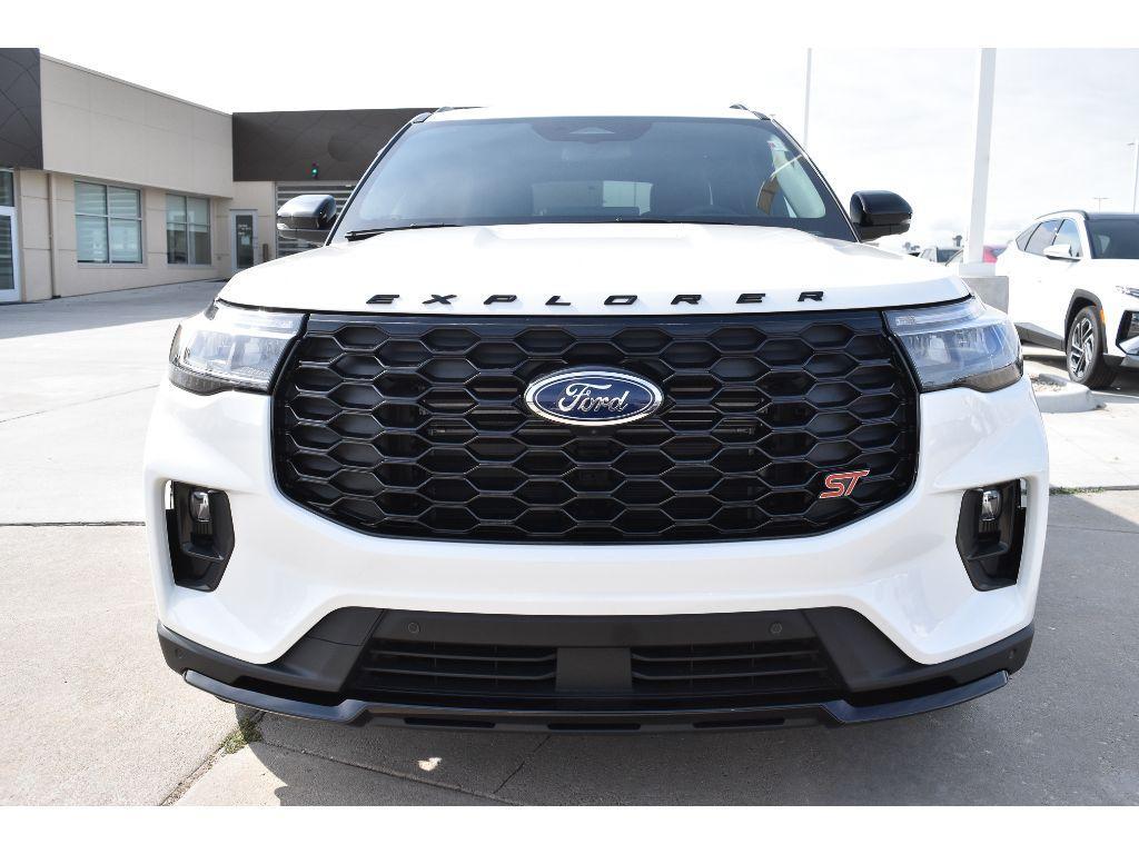new 2025 Ford Explorer car