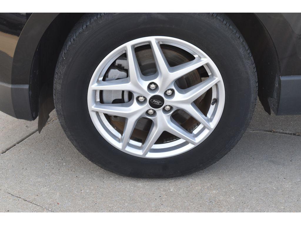 used 2023 Ford Edge car, priced at $22,999