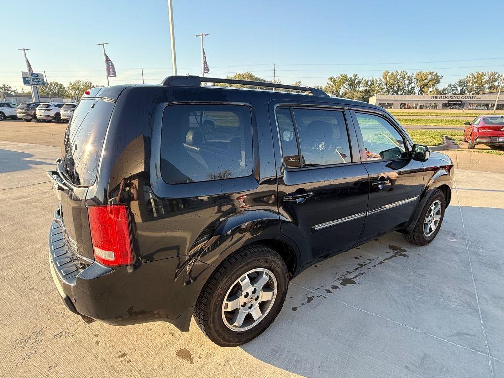 used 2011 Honda Pilot car, priced at $6,021