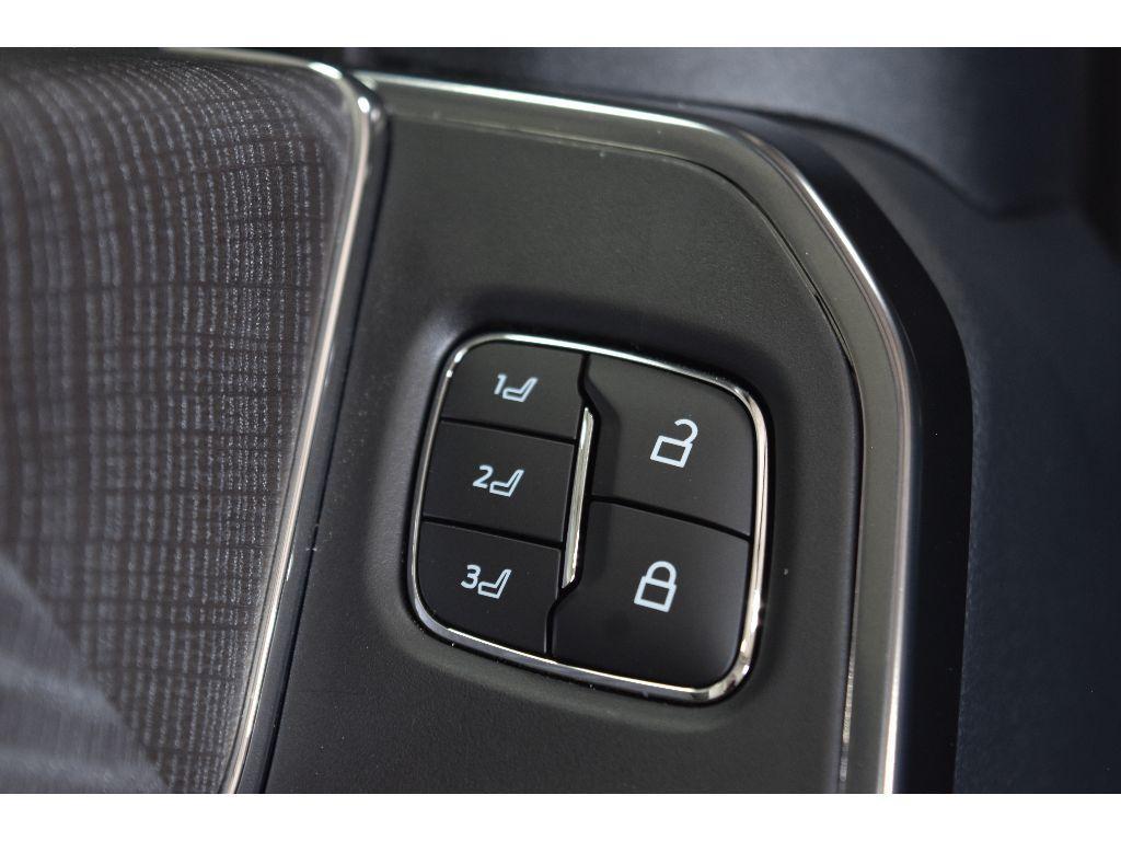 new 2025 Ford F-350 car, priced at $95,300