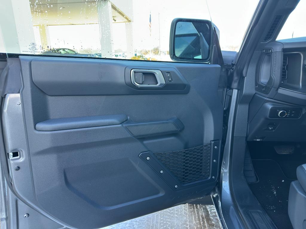 new 2025 Ford Bronco car, priced at $44,684