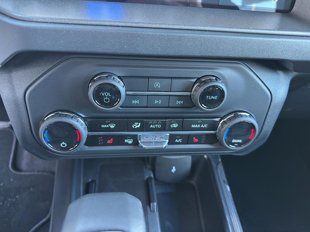 new 2025 Ford Bronco car, priced at $44,684