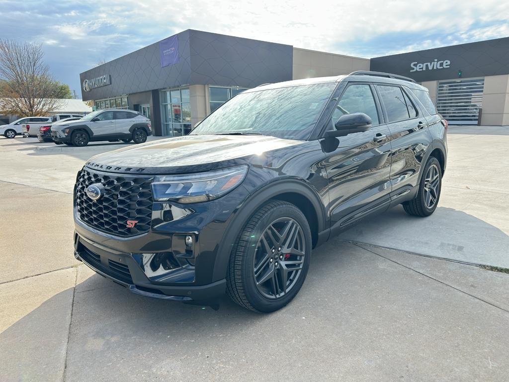 new 2025 Ford Explorer car, priced at $60,515