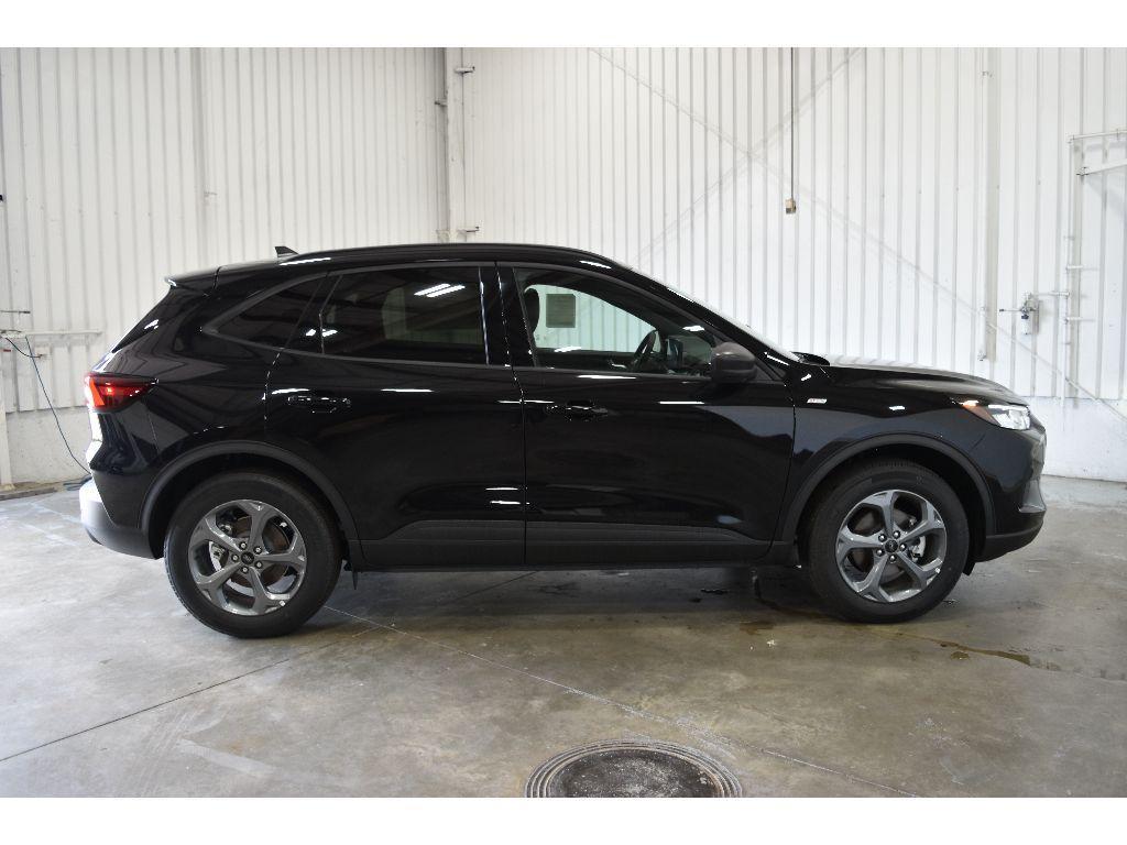 new 2025 Ford Escape car, priced at $32,800