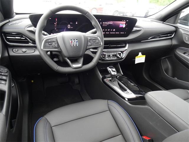 new 2025 Buick Envista car, priced at $28,334