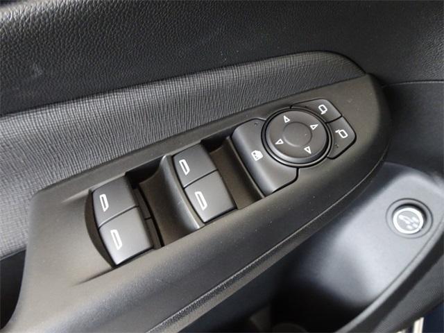 new 2025 Buick Envista car, priced at $30,591