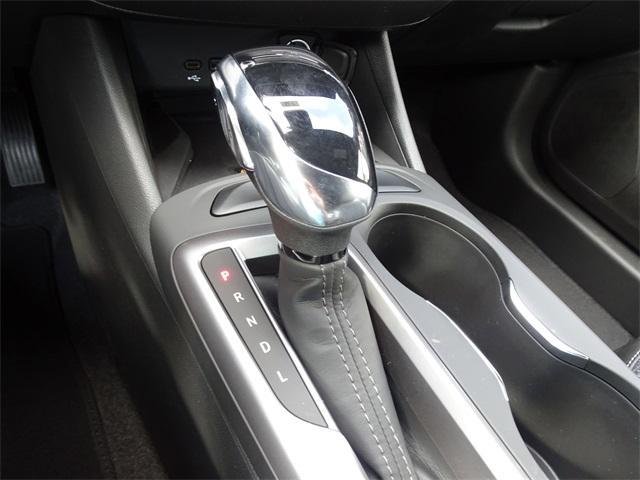 new 2025 Buick Envista car, priced at $25,249