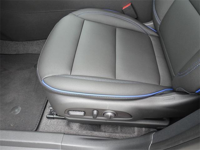 new 2025 Buick Envista car, priced at $29,325