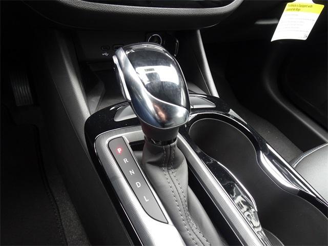 new 2025 Buick Envista car, priced at $29,325