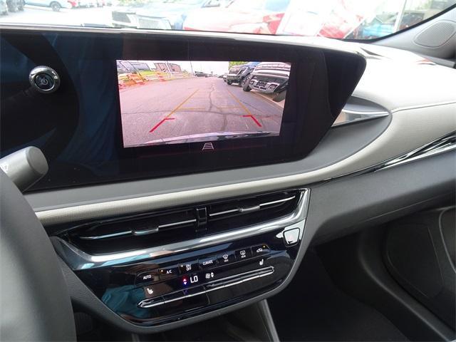 new 2025 Buick Envista car, priced at $30,334