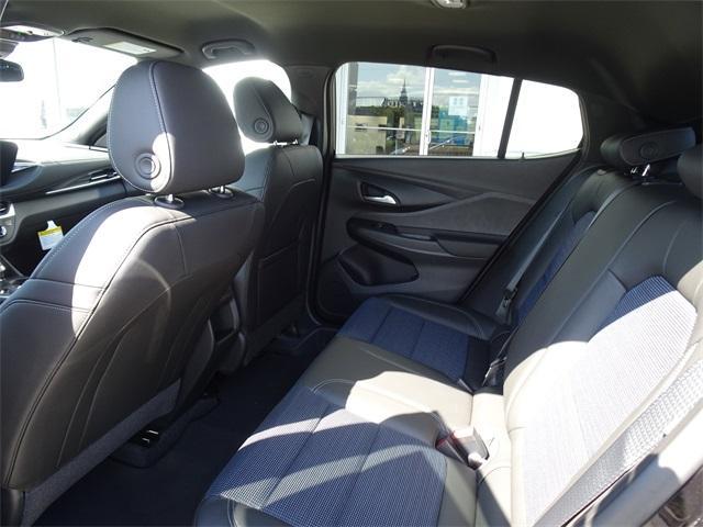 new 2025 Buick Envista car, priced at $24,006