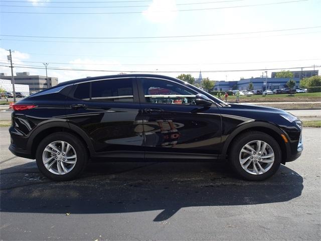 new 2025 Buick Envista car, priced at $24,006