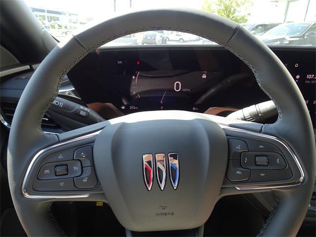 new 2025 Buick Envista car, priced at $24,006