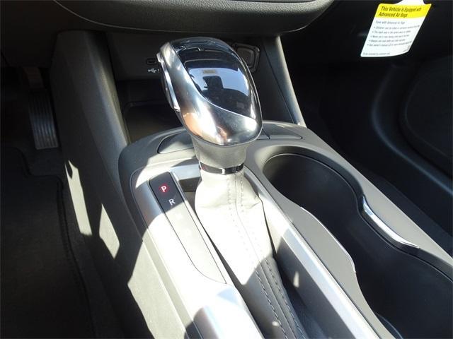 new 2025 Buick Envista car, priced at $23,339