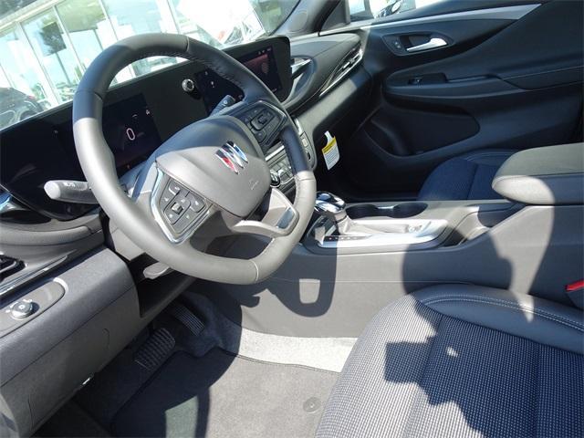 new 2025 Buick Envista car, priced at $23,339