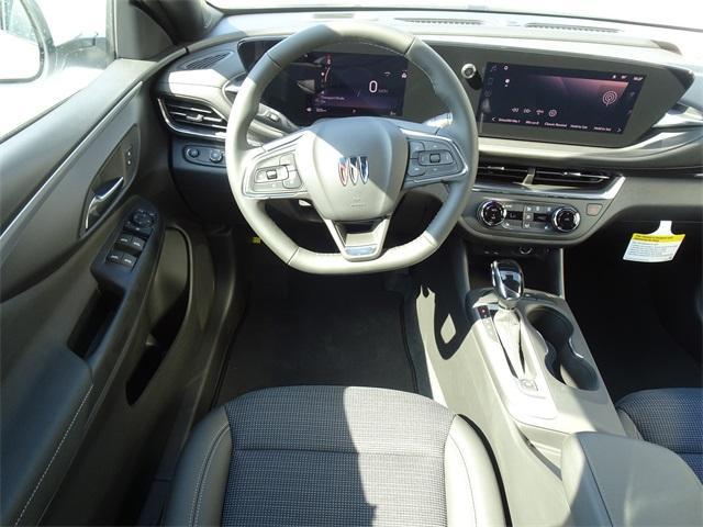 new 2025 Buick Envista car, priced at $23,339