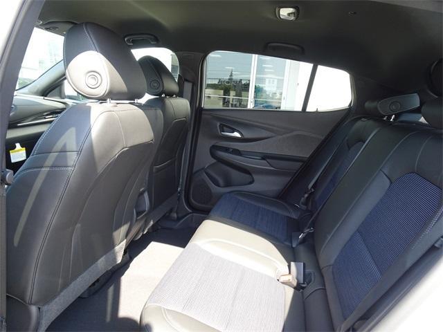new 2025 Buick Envista car, priced at $23,339