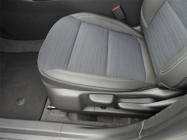 new 2025 Buick Envista car, priced at $25,055