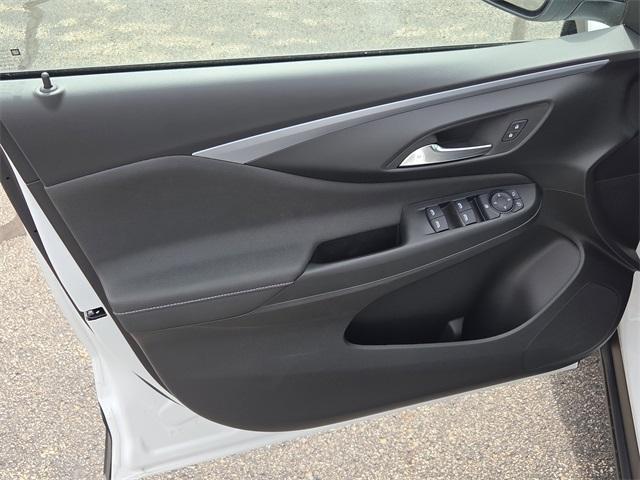 new 2025 Buick Envista car, priced at $23,439