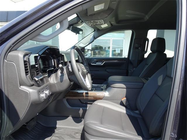 new 2025 GMC Sierra 1500 car, priced at $55,678