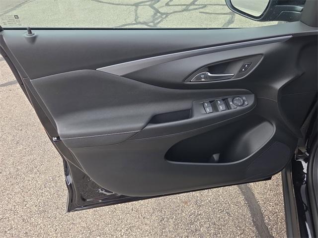 new 2025 Buick Envista car, priced at $23,405