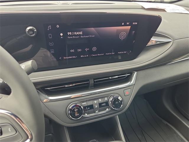new 2025 Buick Envista car, priced at $23,405