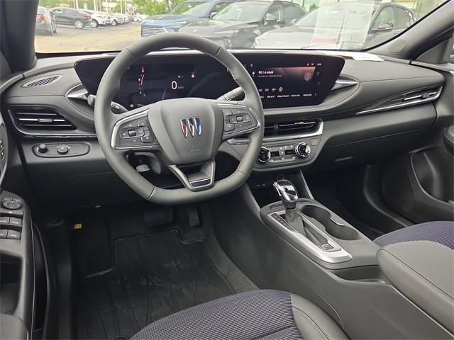 new 2025 Buick Envista car, priced at $23,405
