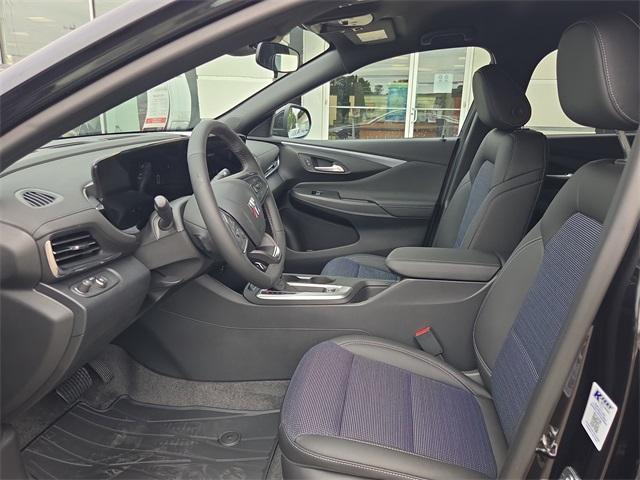 new 2025 Buick Envista car, priced at $23,405