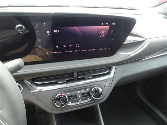 new 2025 Buick Envista car, priced at $25,715