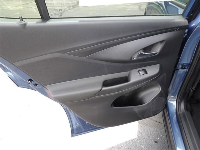 new 2025 Buick Envista car, priced at $25,715