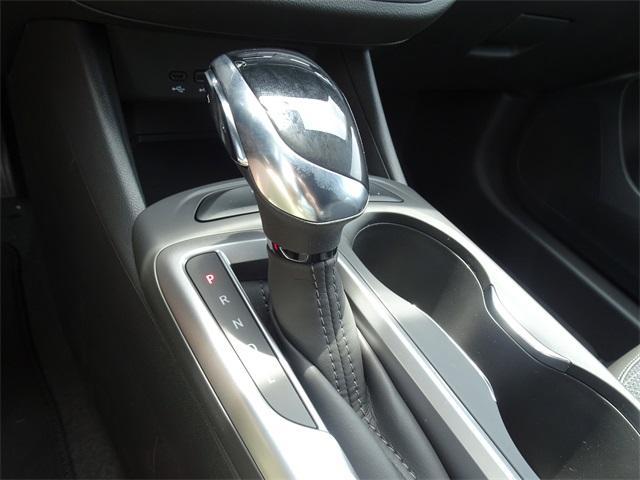 new 2025 Buick Envista car, priced at $25,715